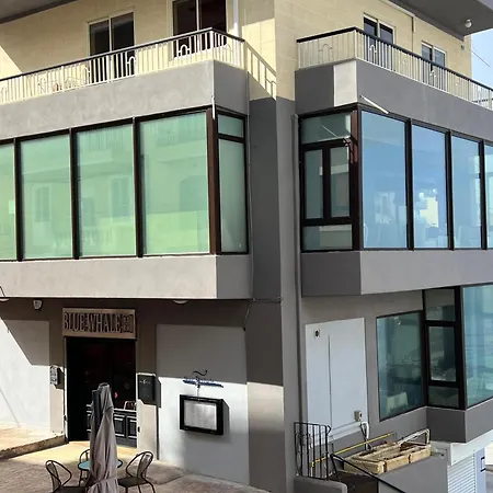 Daire Sea Views *